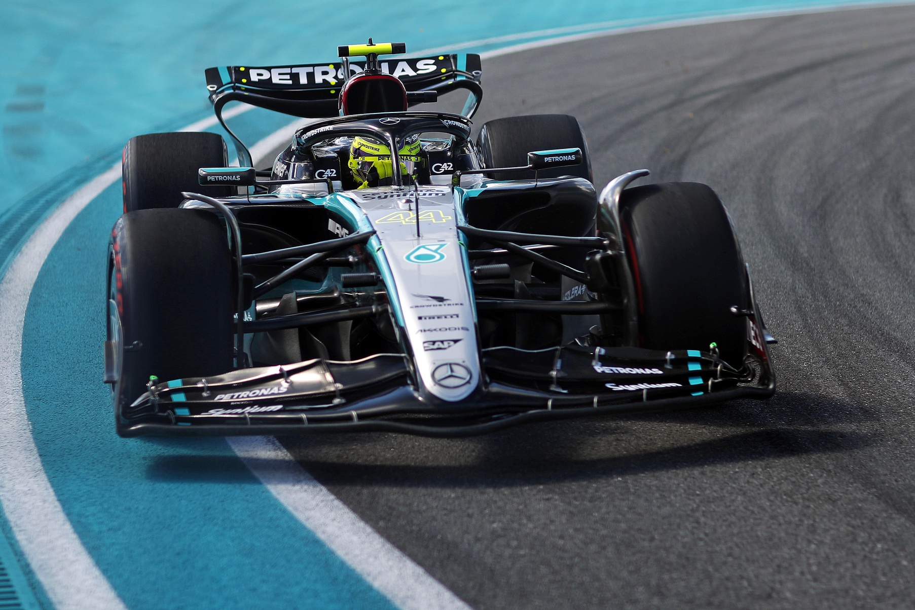 教练员具备 教练员具备