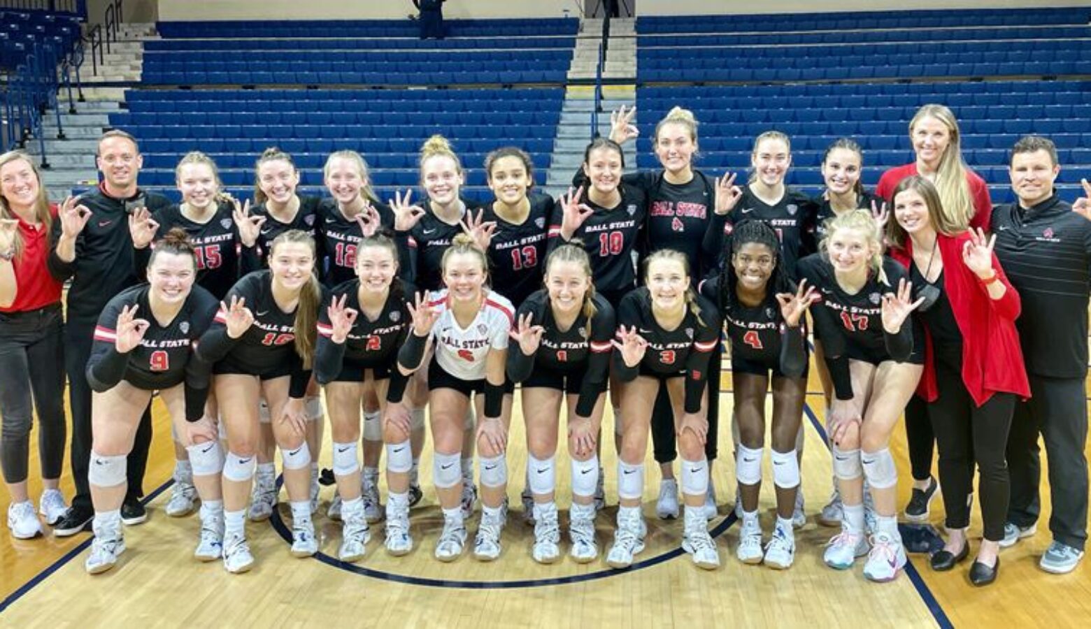 利的一家俱 利的一家俱