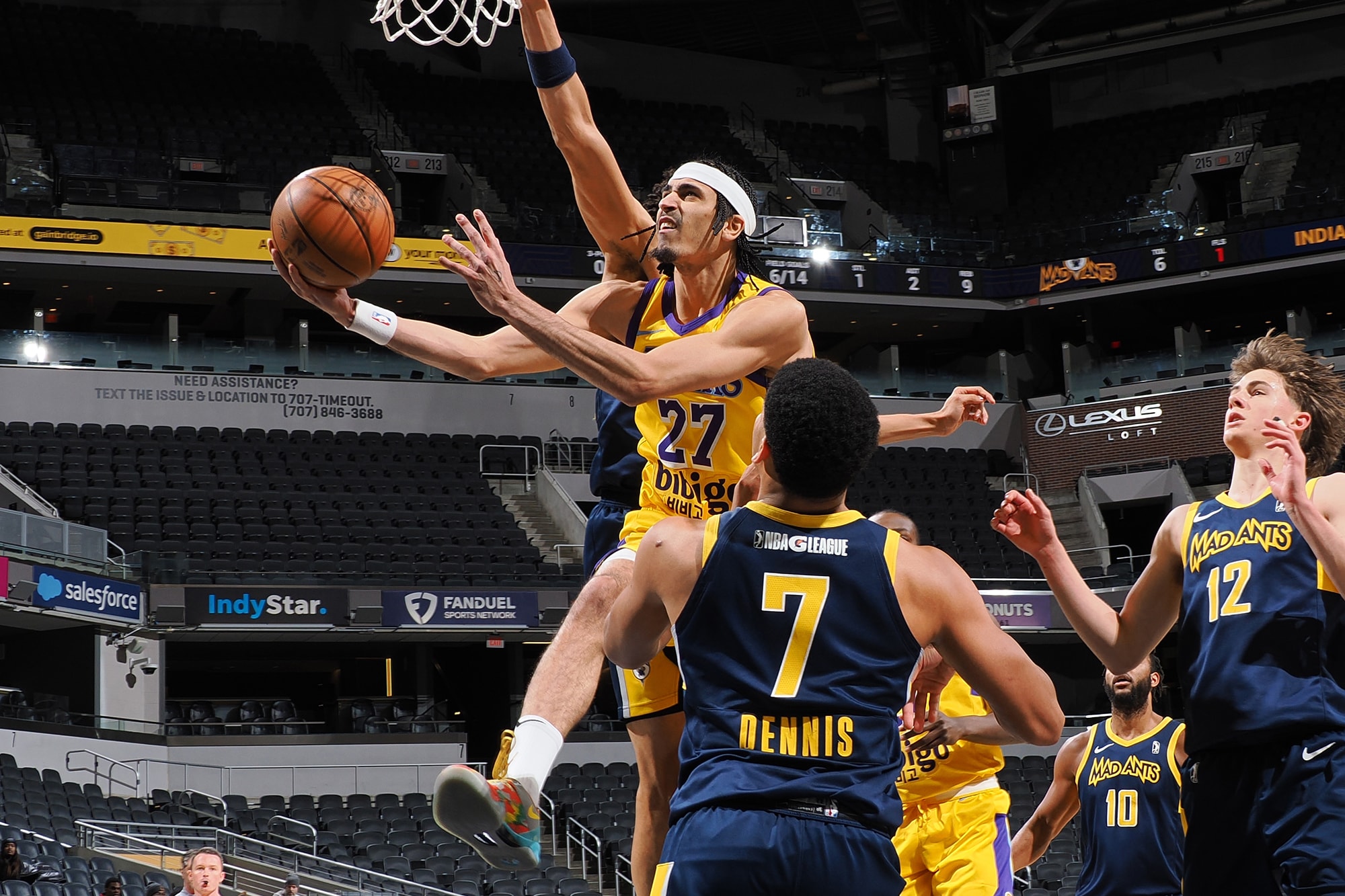 男篮在比赛 男篮在比赛