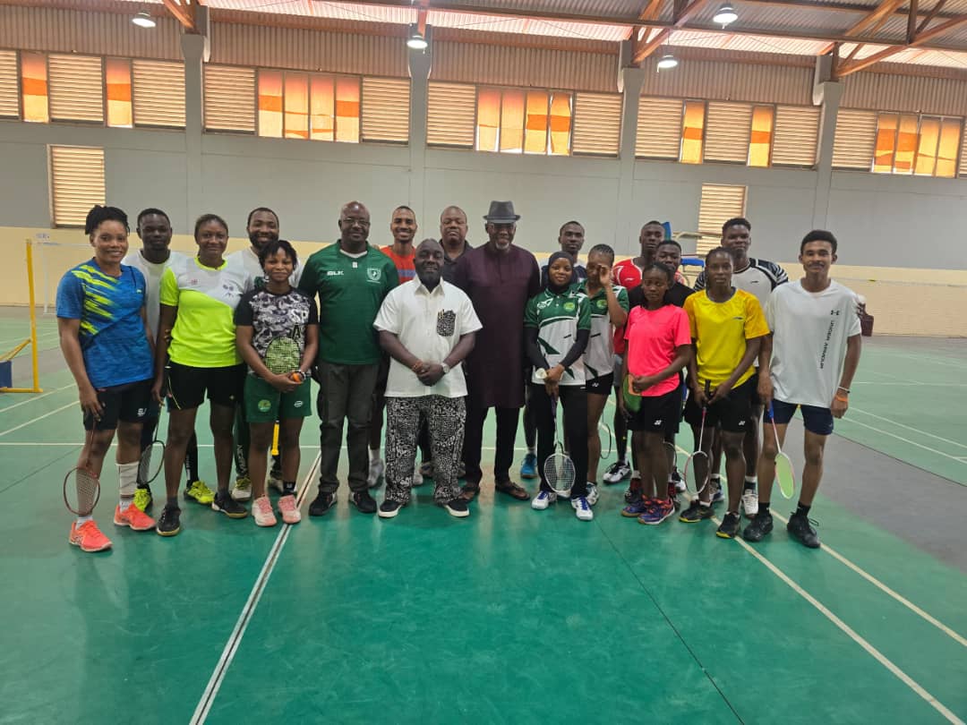 期待一个激 期待一个激